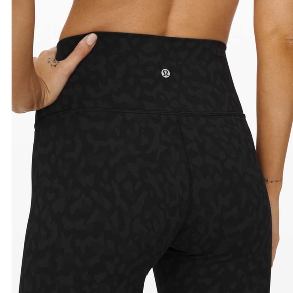 Lululemon Wunder Under Crop leggings Camo Luxtreme 4 - Picture 8 of 9